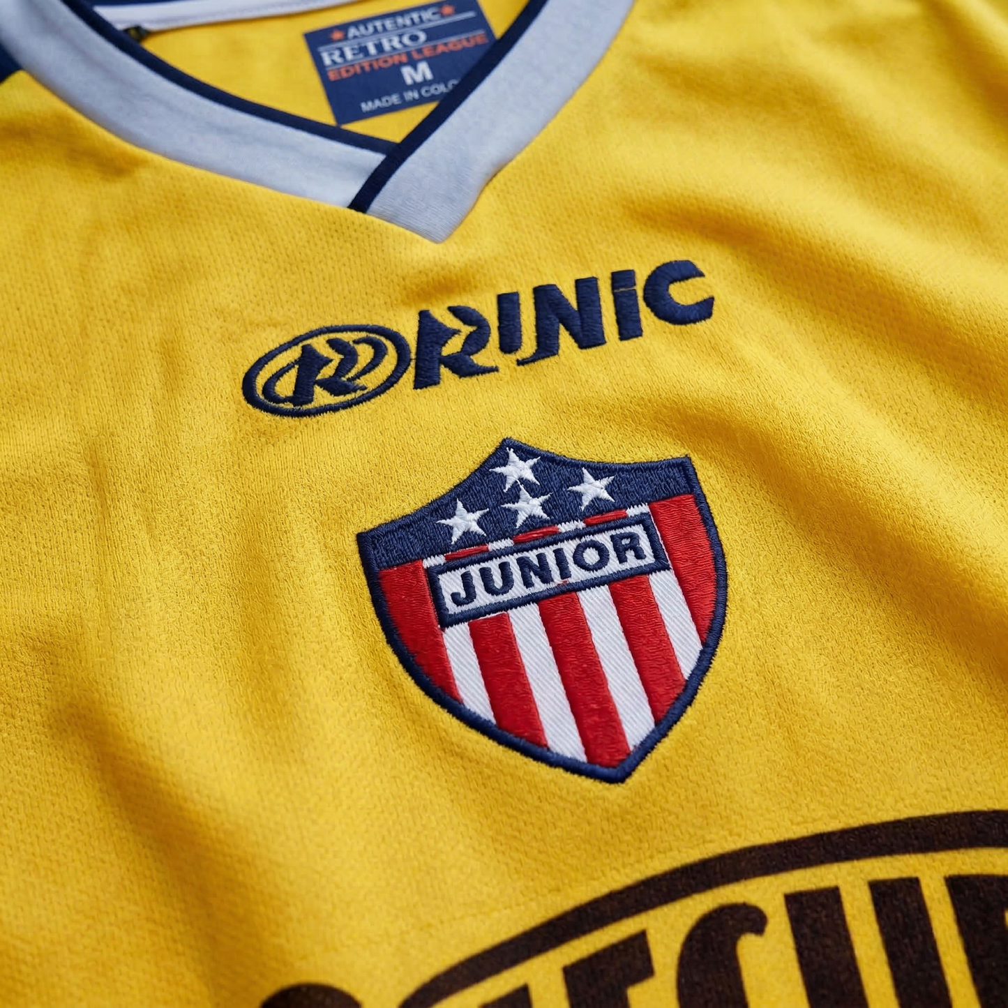 RUNIC AMARILLA 2004