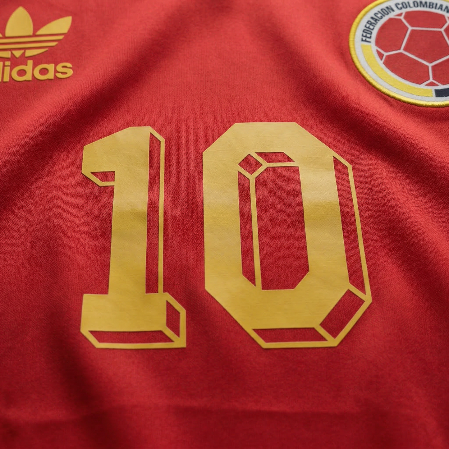 COLOMBIA VISITANTE 1990