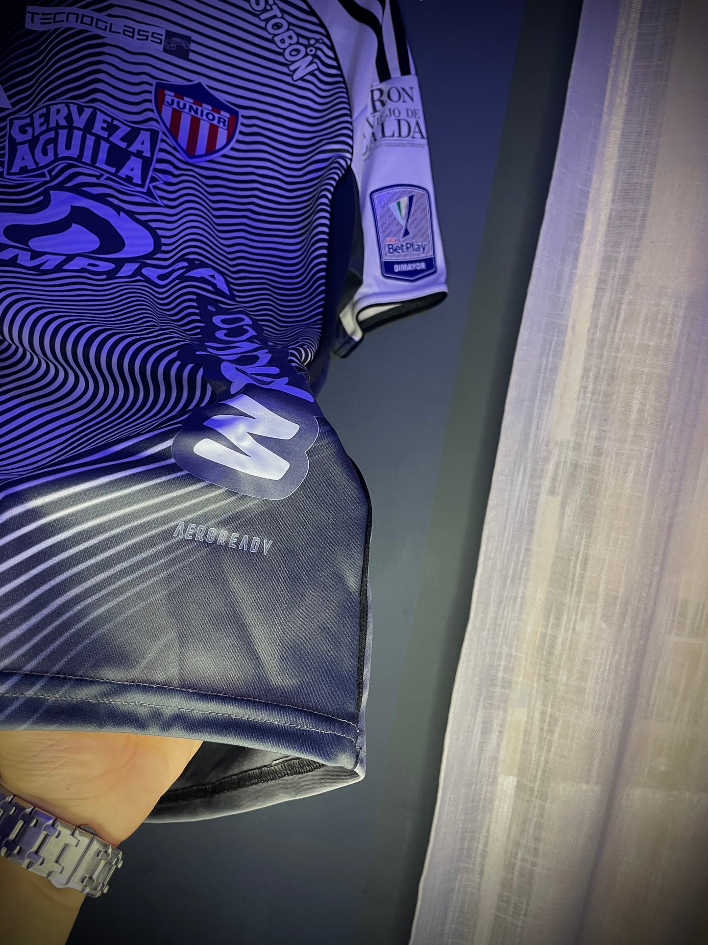 JUNIOR VISITANTE GRIS FULL PUBLI