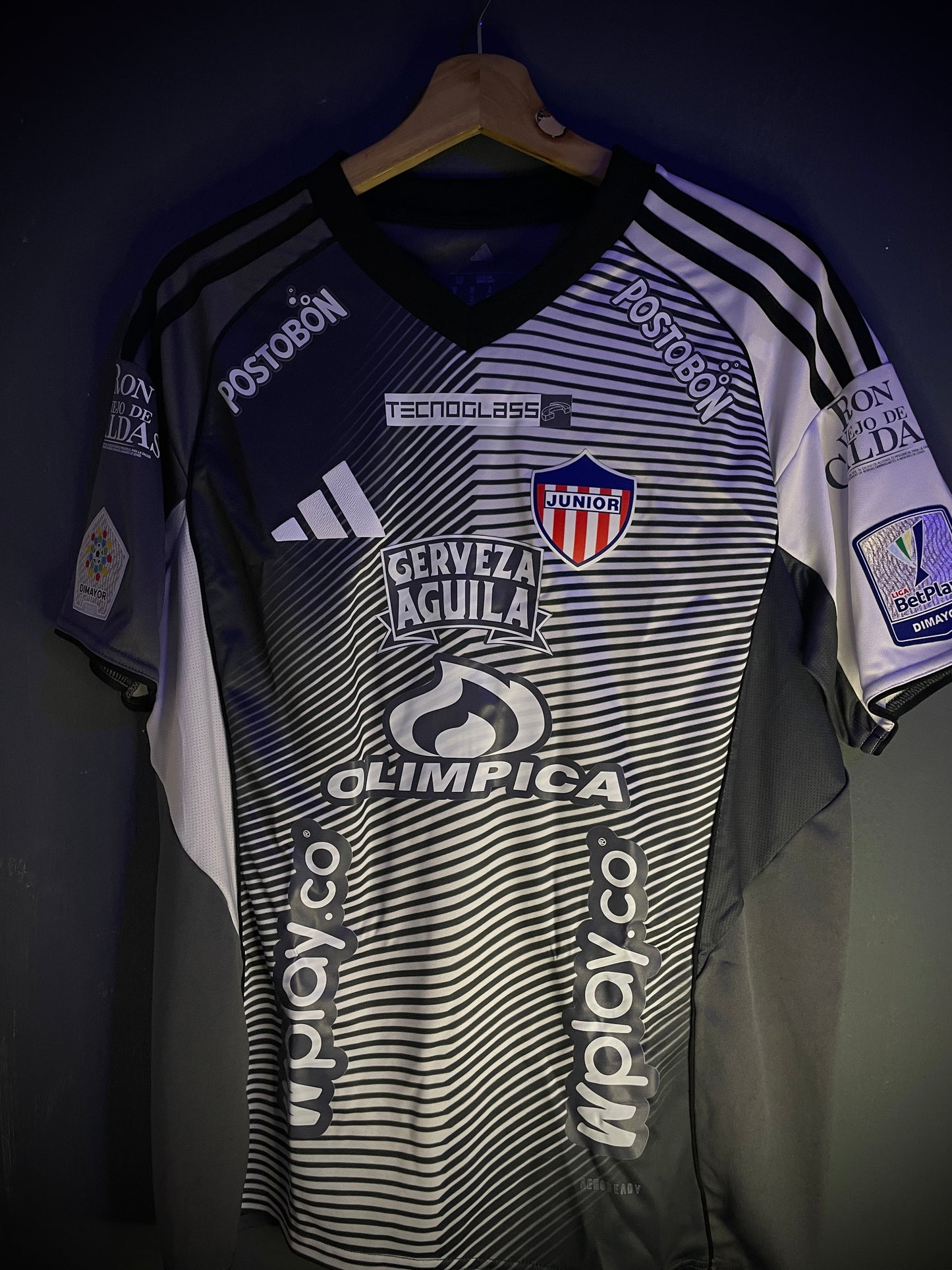 JUNIOR VISITANTE GRIS FULL PUBLI